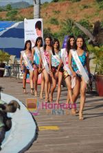 Contestants at Fair One Miss Mumbai swimsuit round in Royal Palm, Mumbai on 27th Oct 2009 (38).JPG